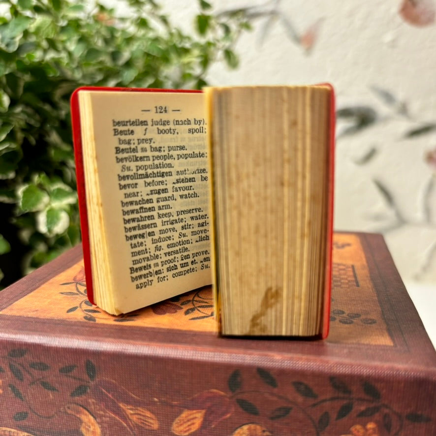 1964 Vintage Miniature Lilliput German/English Dictionary