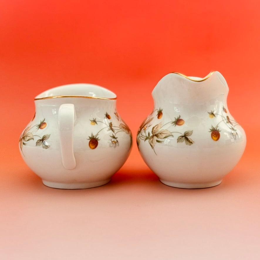 1977 Royal Doulton Strawberry Cream Tableware | 38 Pieces
