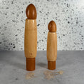 Load image into Gallery viewer, Vintage Shozan Shido Kokeshi dolls - Yukinko Snow Child - Set of 2
