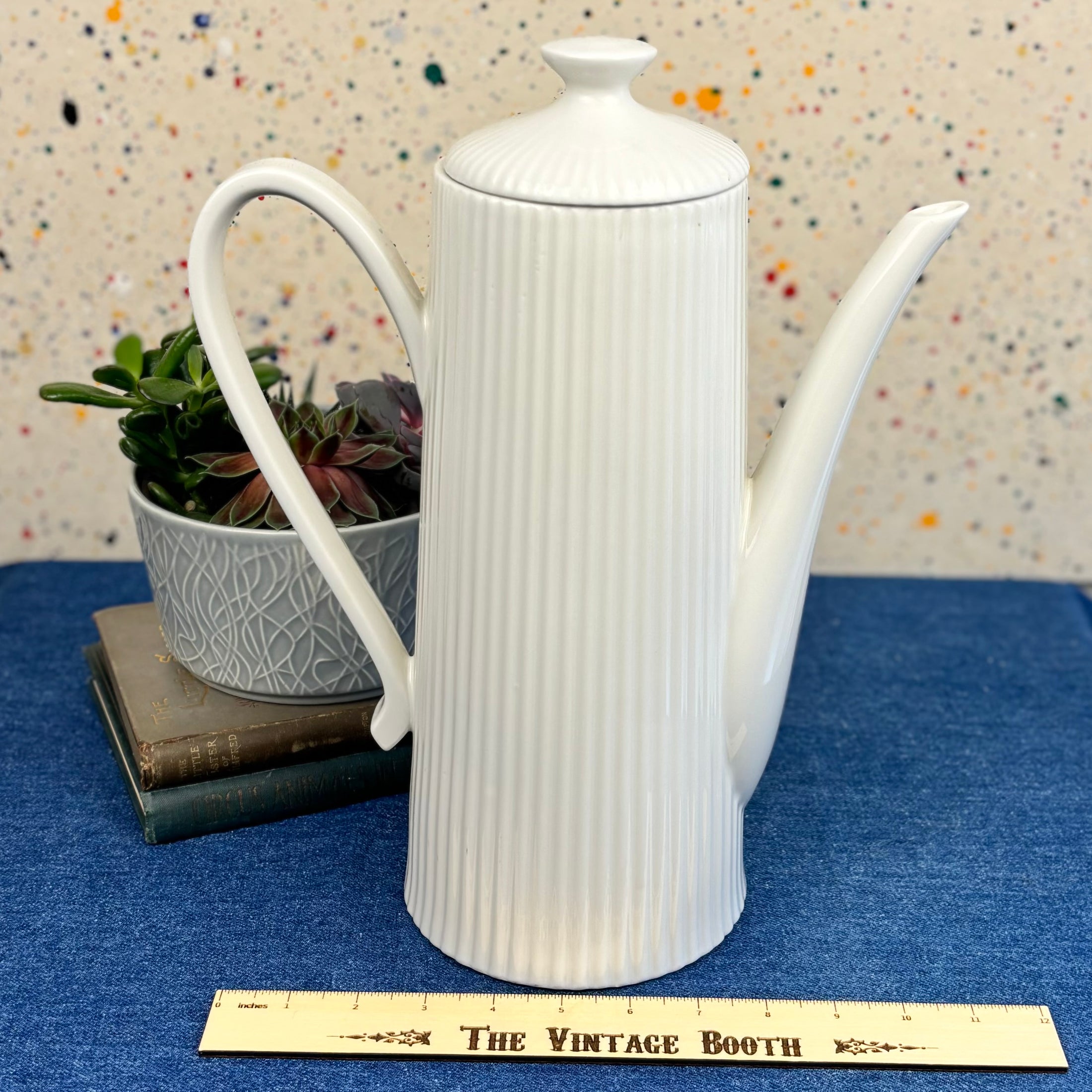Vintage Mid Century Modern White Ribbed Pitcher w/Lid